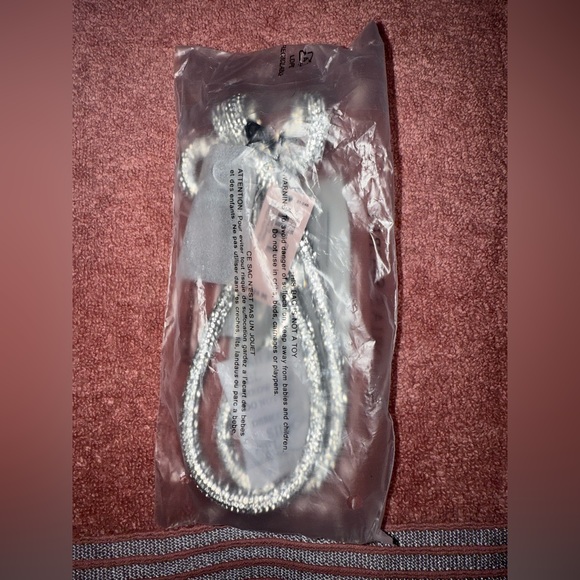 Victoria's Secret knotted shine wristlet strap keychain (PRICE IS FIRM) - Picture 8 of 13